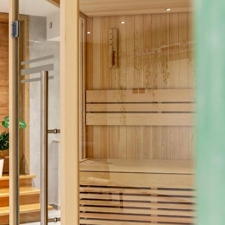 Chalet Aus Holz 加爾米施-帕滕基興 外观 照片