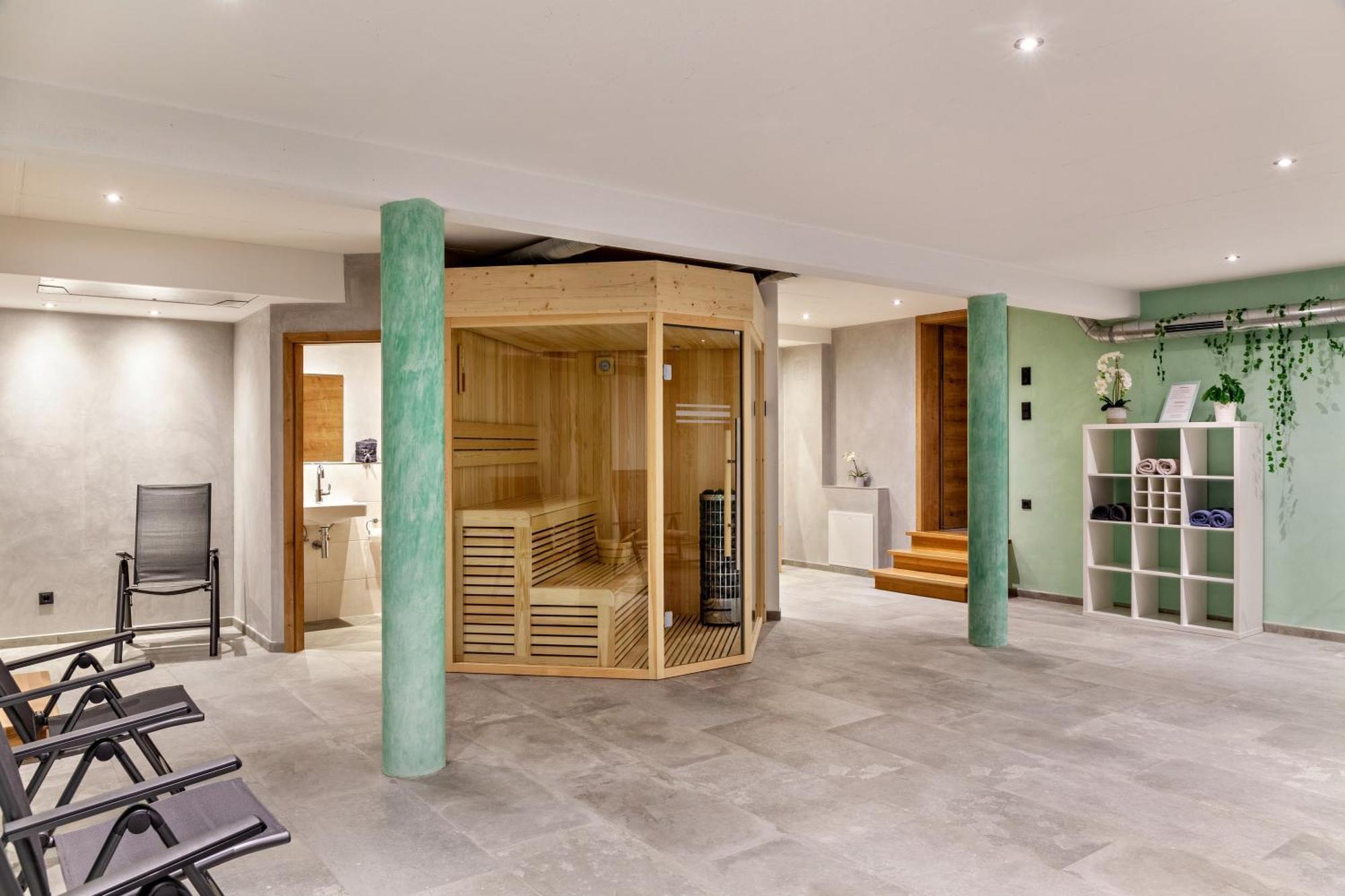 Chalet Aus Holz 加爾米施-帕滕基興 外观 照片