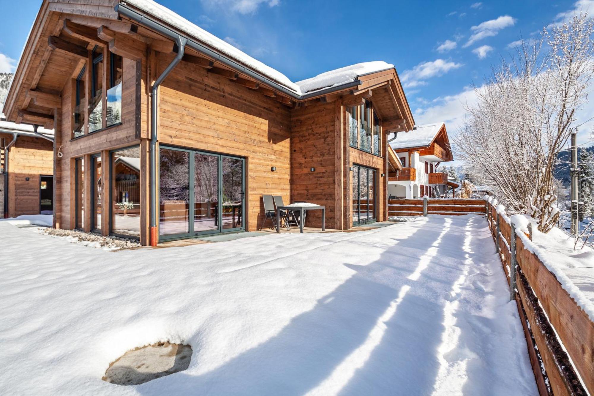 Chalet Aus Holz 加爾米施-帕滕基興 外观 照片