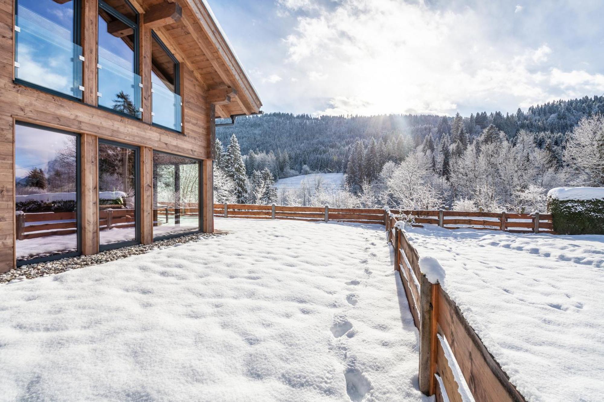 Chalet Aus Holz 加爾米施-帕滕基興 外观 照片